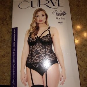 Bustier with detachable garter and matching panty